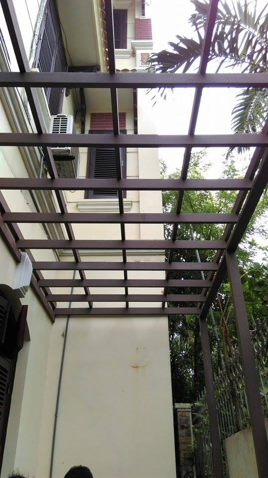 giàn hoa gỗ ngoài trời