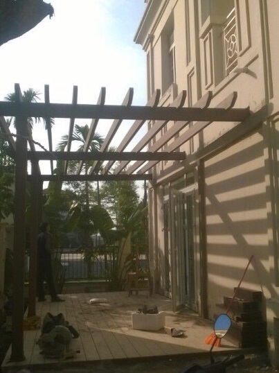 giàn hoa gỗ ngoài trời