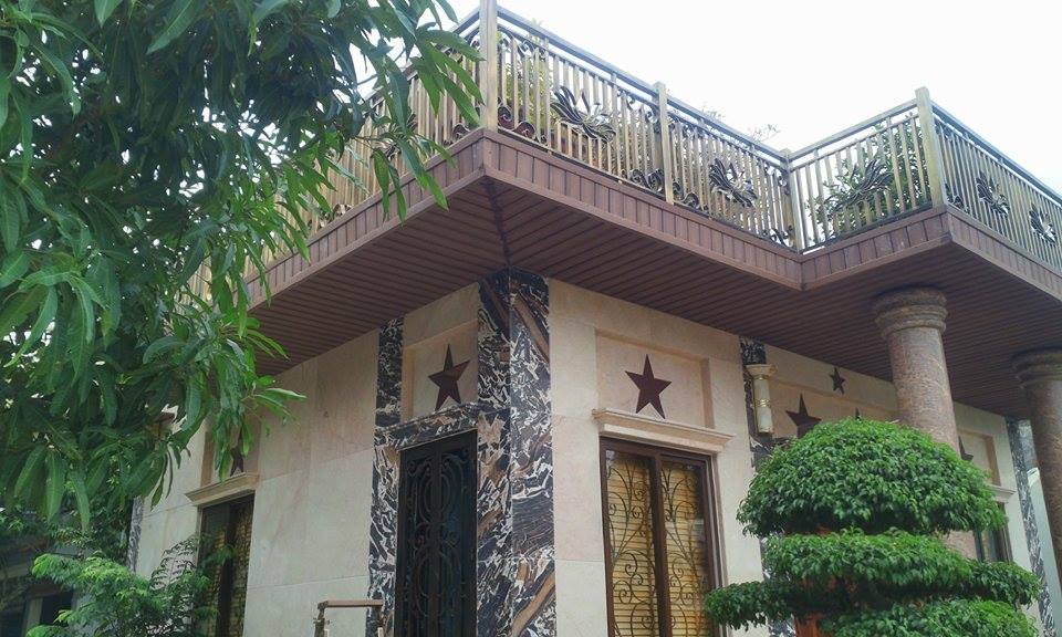 ốp trần gỗ ngoài trời