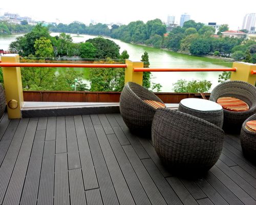 sàn gỗ ngoài trời chịu nước