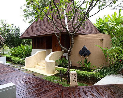 Sàn gỗ ngoài trời lắp đặt ở ngoại thất