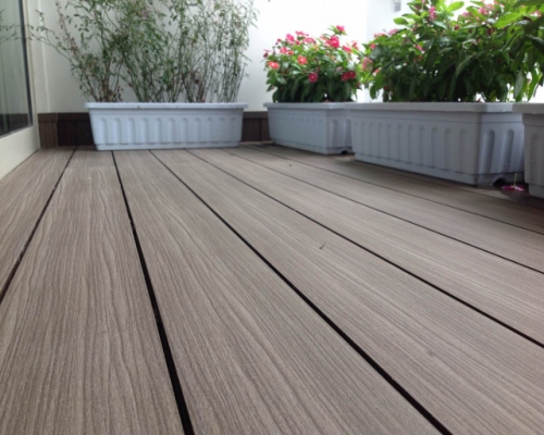 Sàn ngoài trời lắp đặt ở nhiều vị trí