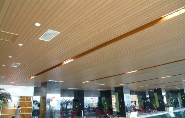 ốp trần gỗ ngoài trời