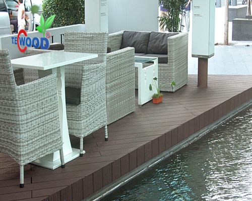 sàn gỗ ngoài trời chịu nước tốt